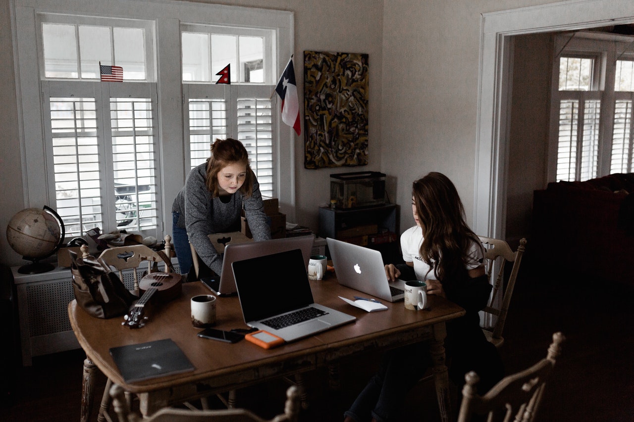 pexels-andrew-neel-3178744